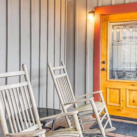 Spacious Gatlinburg Cabin With Hot Tub And Game Room! Exteriér fotografie